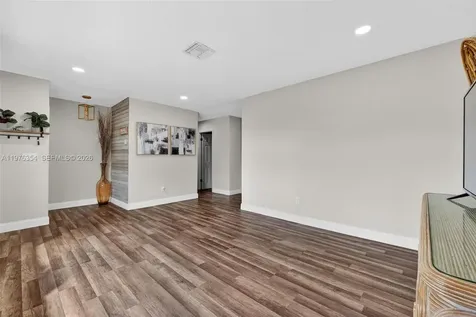 141 Eider Court Royal Palm Beach FL 33411