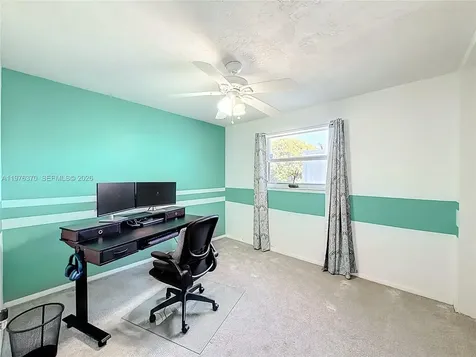 2913 Dolphin Drive Miramar FL 33025