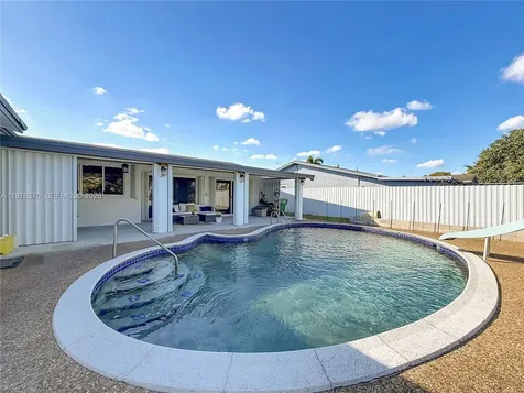 2913 Dolphin Drive Miramar FL 33025