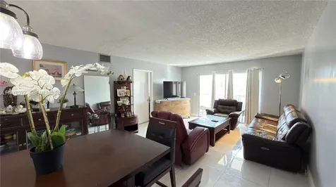 12500 SW 5th Court Pembroke Pines FL 33027
