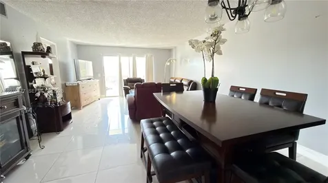 12500 SW 5th Court Pembroke Pines FL 33027
