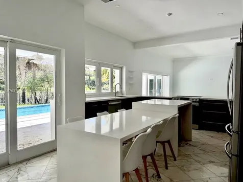 4934 NW 94th Doral Place Doral FL 33178