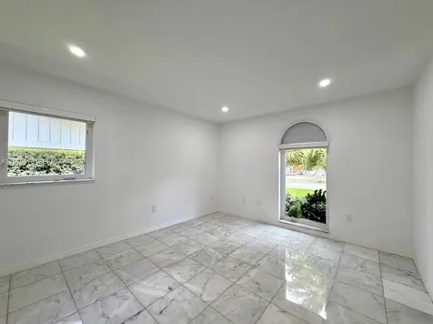 4934 NW 94th Doral Place Doral FL 33178
