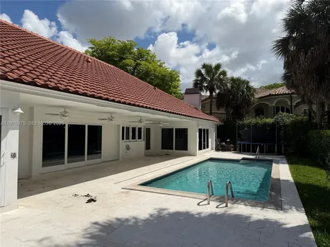 4934 NW 94th Doral Place Doral FL 33178