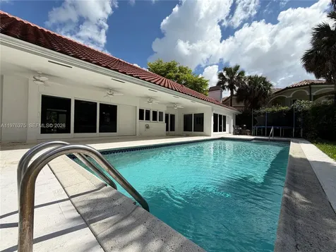 4934 NW 94th Doral Place Doral FL 33178