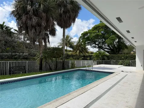 4934 NW 94th Doral Place Doral FL 33178