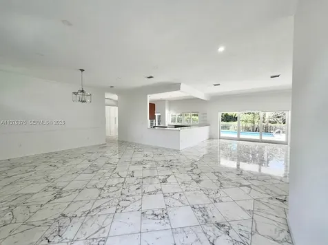4934 NW 94th Doral Place Doral FL 33178