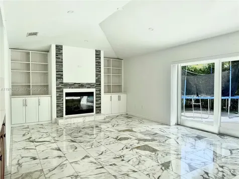 4934 NW 94th Doral Place Doral FL 33178
