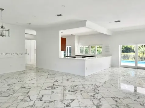 4934 NW 94th Doral Place Doral FL 33178
