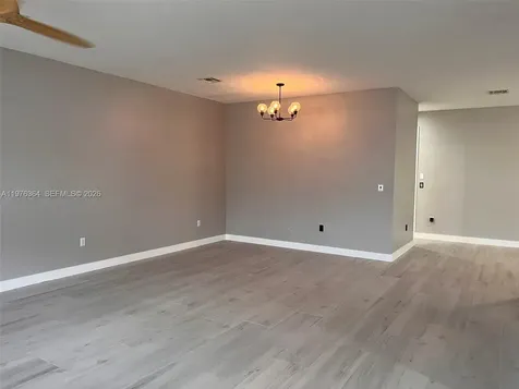 933 NE 191st Street Miami FL 33179