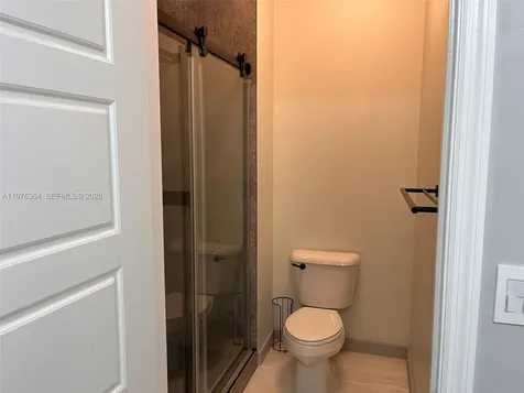 933 NE 191st Street Miami FL 33179