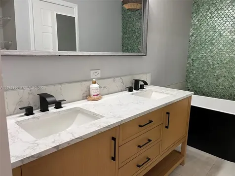 933 NE 191st Street Miami FL 33179
