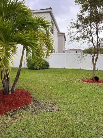 933 NE 191st Street Miami FL 33179