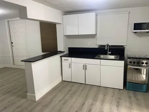 10415 NW 35th Avenue Miami FL 33147
