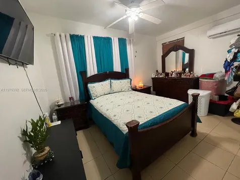 10415 NW 35th Avenue Miami FL 33147