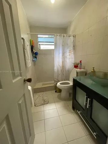 10415 NW 35th Avenue Miami FL 33147