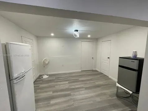 10415 NW 35th Avenue Miami FL 33147