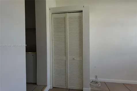11262 SW 74th Street Miami FL 33173