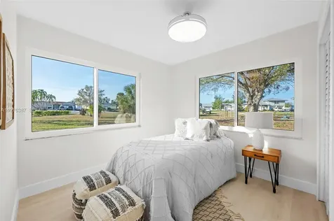 105 12th Street SW Other City - In The State Of Florida FL 33570