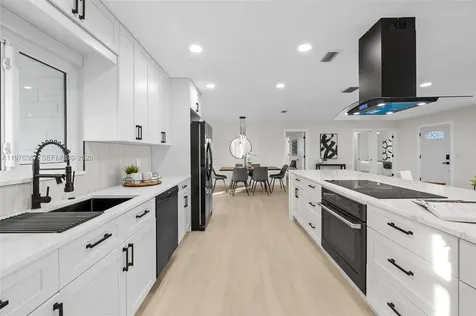 105 12th Street SW Other City - In The State Of Florida FL 33570
