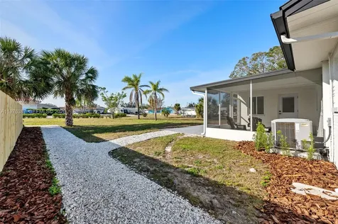 105 12th Street SW Other City - In The State Of Florida FL 33570