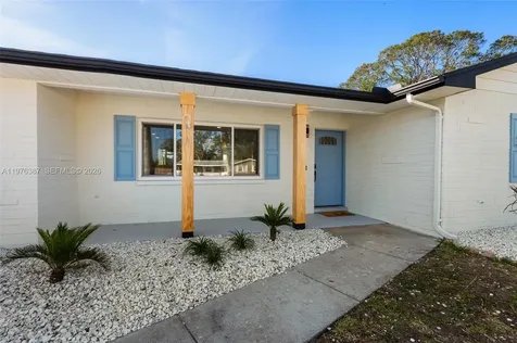 105 12th Street SW Other City - In The State Of Florida FL 33570