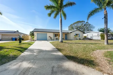 105 12th Street SW Other City - In The State Of Florida FL 33570