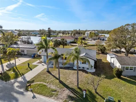 105 12th Street SW Other City - In The State Of Florida FL 33570