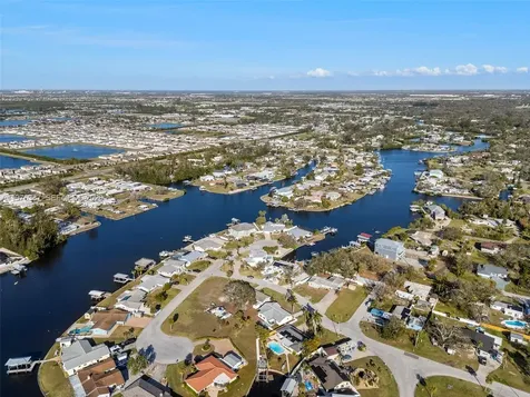 105 12th Street SW Other City - In The State Of Florida FL 33570