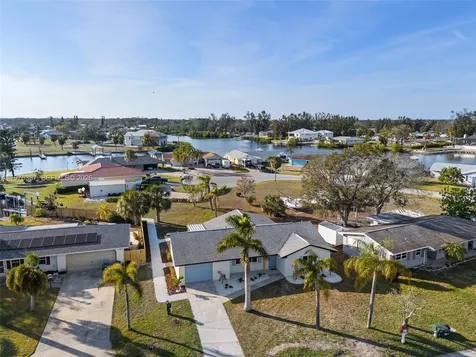 105 12th Street SW Other City - In The State Of Florida FL 33570