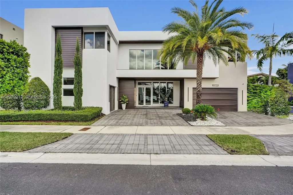 10223 NW 75th Terrace Doral FL 33178