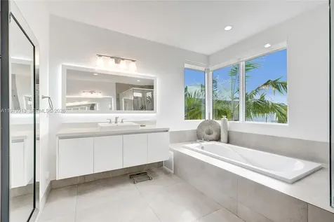 10223 NW 75th Terrace Doral FL 33178