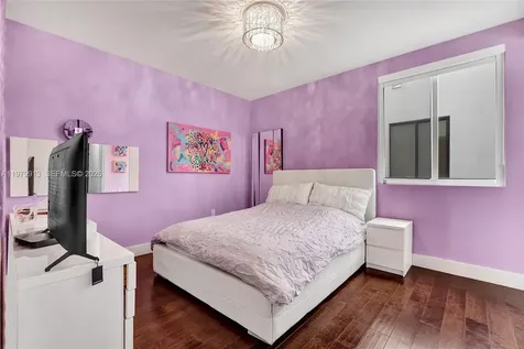10223 NW 75th Terrace Doral FL 33178