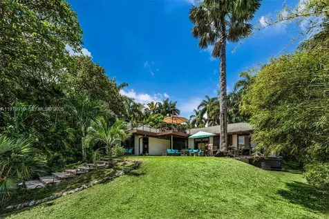 3373 Poinciana Avenue Miami FL 33133
