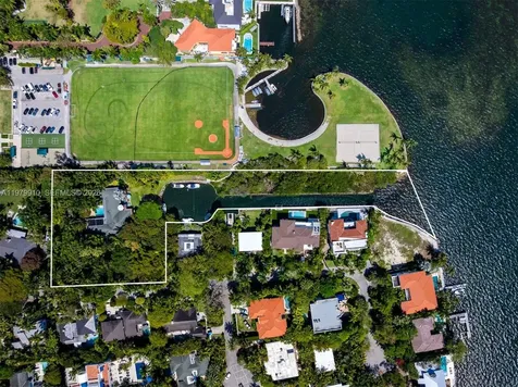 3373 Poinciana Avenue Miami FL 33133
