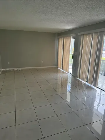 469 NE 207th Lane Miami FL 33179