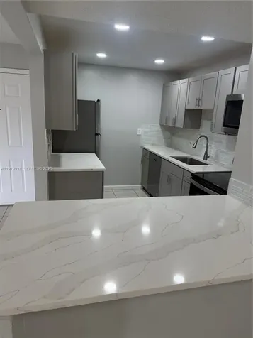 469 NE 207th Lane Miami FL 33179
