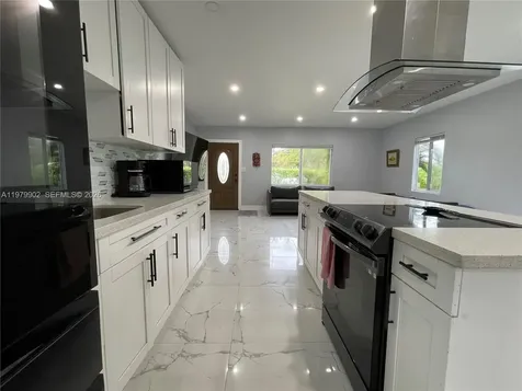 12475 NW 10th Avenue North Miami FL 33168