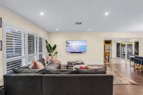 801 NW 24th Street Wilton Manors FL 33311