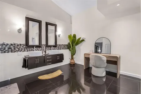 801 NW 24th Street Wilton Manors FL 33311