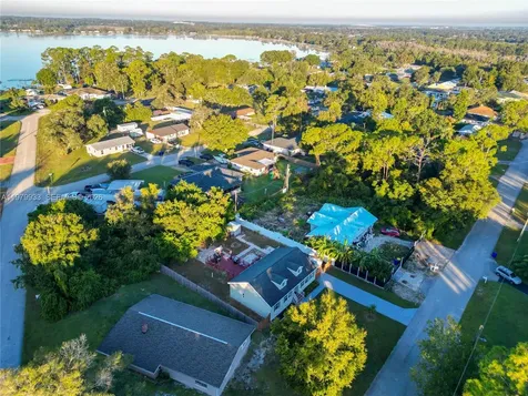 3713 Wild Violet Avenue Sebring FL 33876