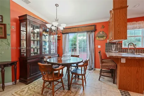 3713 Wild Violet Avenue Sebring FL 33876