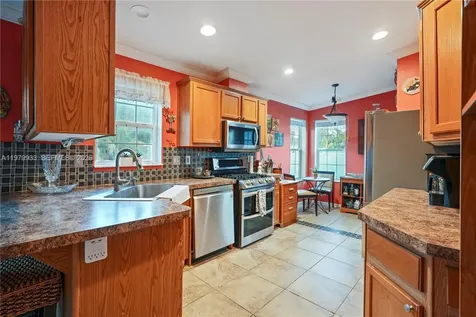 3713 Wild Violet Avenue Sebring FL 33876