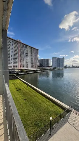 17500 N Bay Road Sunny Isles Beach FL 33160