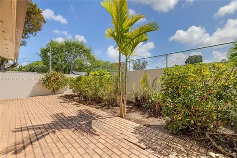 7010 SW 66th Avenue South Miami FL 33143