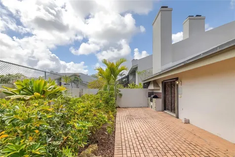 7010 SW 66th Avenue South Miami FL 33143