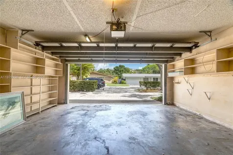 7010 SW 66th Avenue South Miami FL 33143