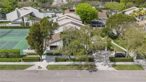 7010 SW 66th Avenue South Miami FL 33143