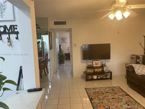 5300 Washington Street Hollywood FL 33021