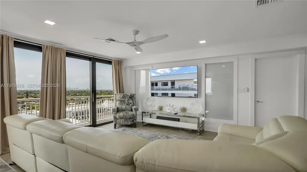 3100 NE 48th Street Fort Lauderdale FL 33308